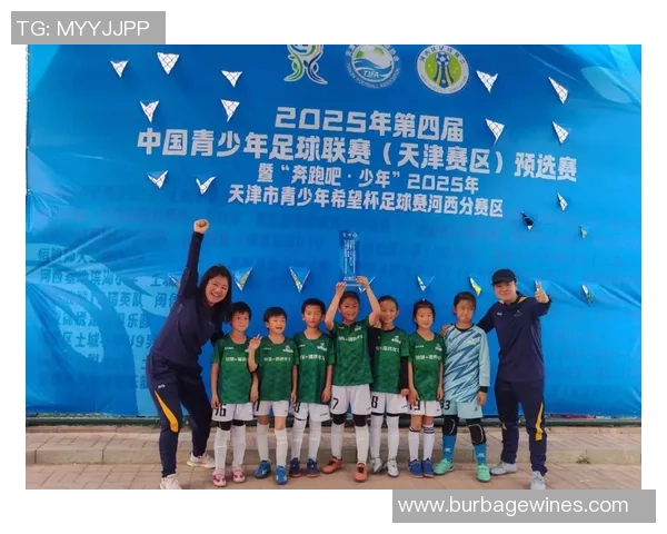 足球明星退役后选择参军报国展现新人生价值与责任感 足球明星退役后选择参军报国展现新人生价值与责任感