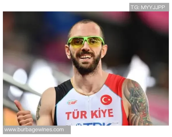 重庆篮球队在钻石联赛中以65分稳居积分榜首位展现强劲实力 重庆篮球队在钻石联赛中以65分稳居积分榜首位展现强劲实力