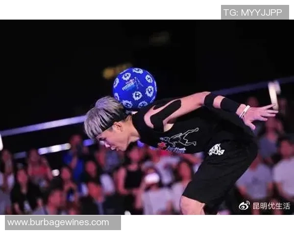 世界街舞大赛点评：成都极限运动队的灵活性表现